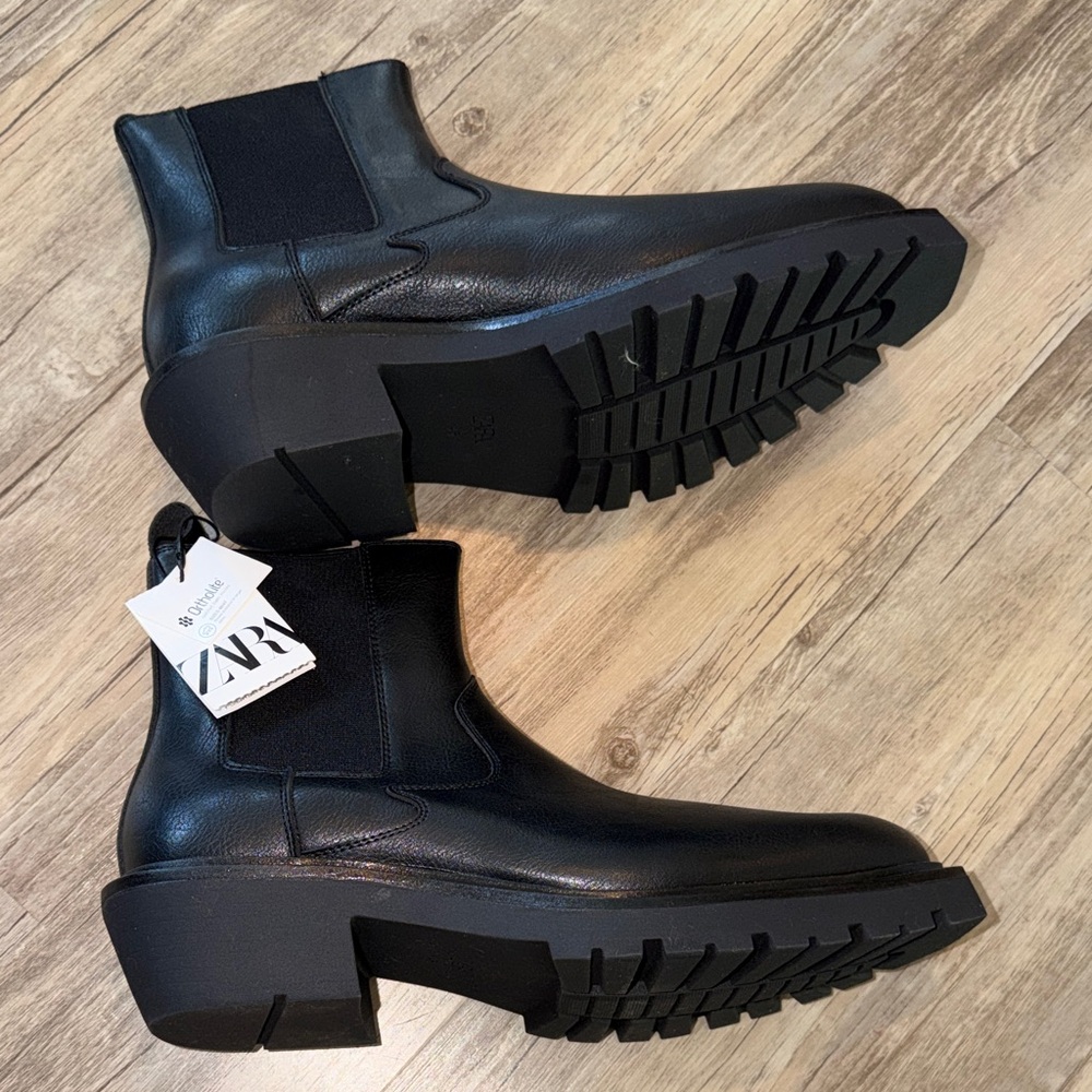 Zara Black Lug-Sole Chelsea Boots